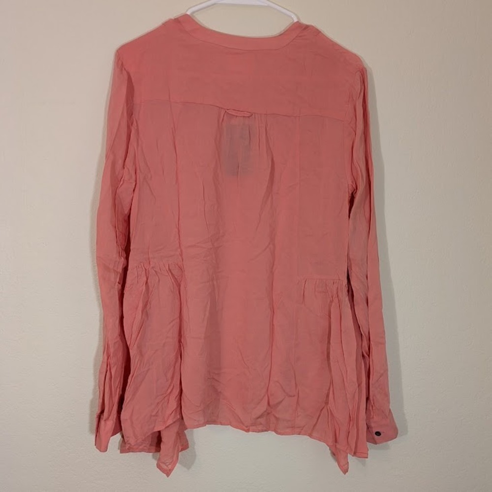 Anthropologie Maeve Peach LS Tunic Blouse Hanky Hem Henley Top NWT Size 6 - Picture 2 of 10